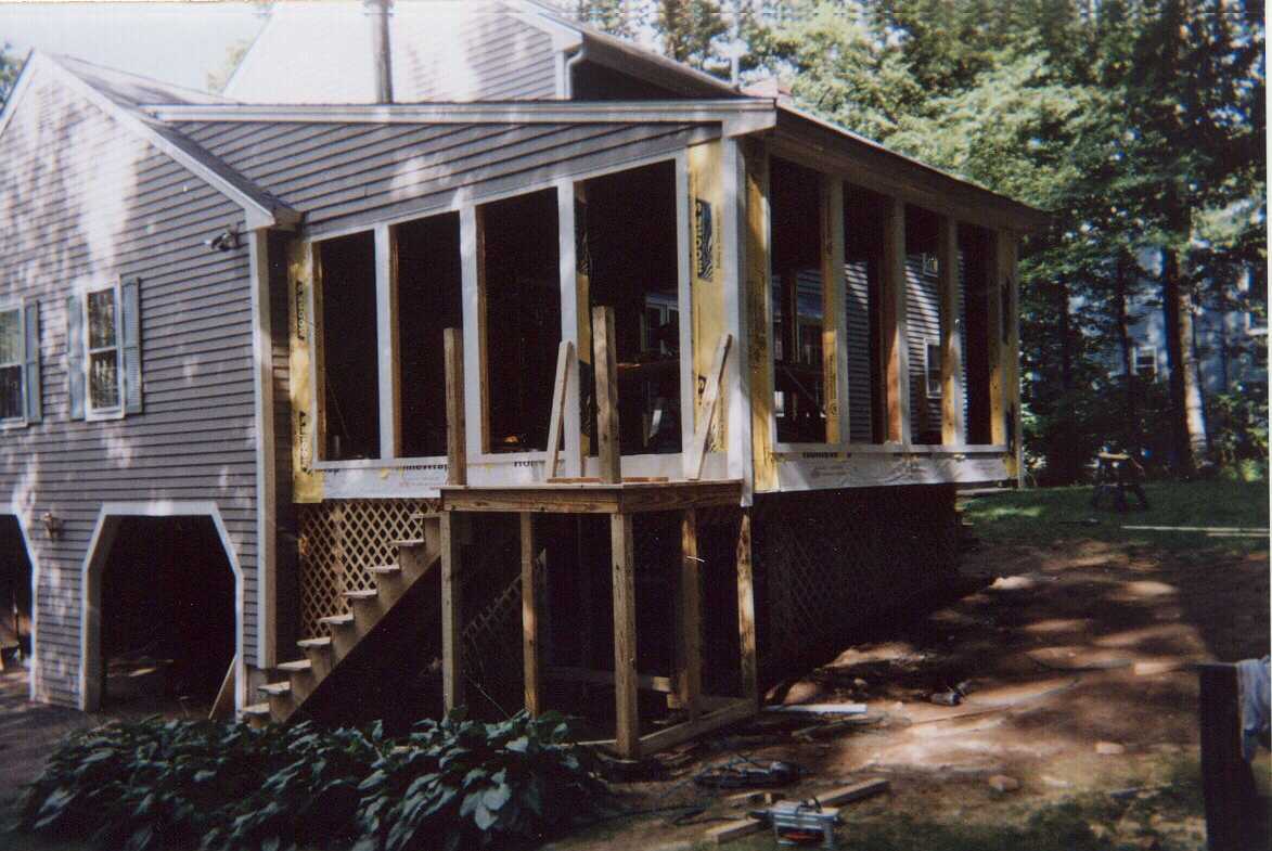 Screened roomand stairs to grade