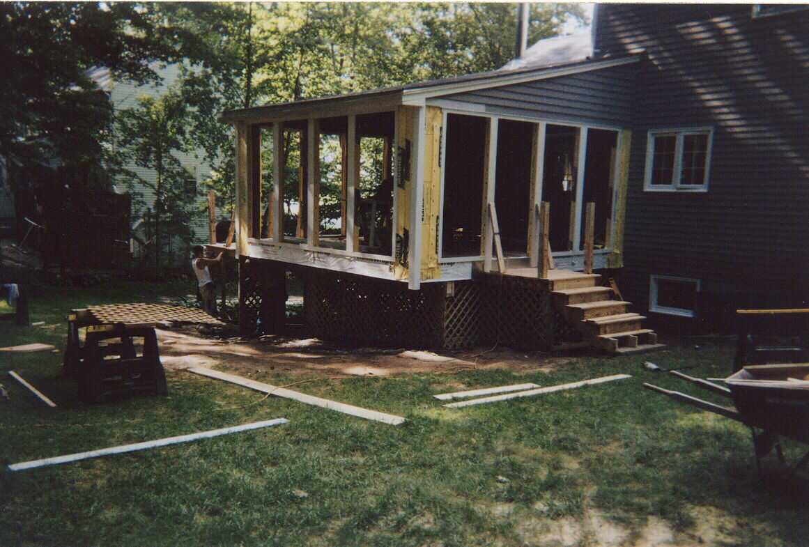 Screened roomand stairs to grade