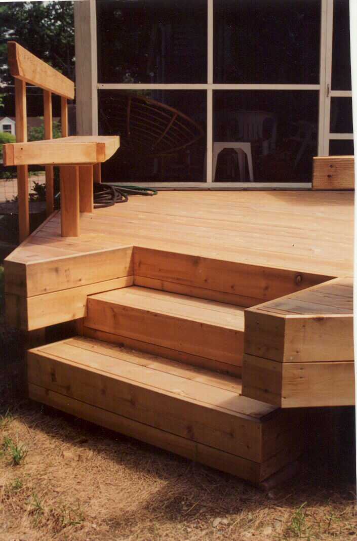 Low level cedar deck and benches