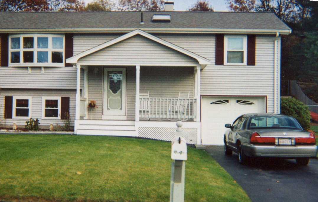 Mini-porch & deck combo