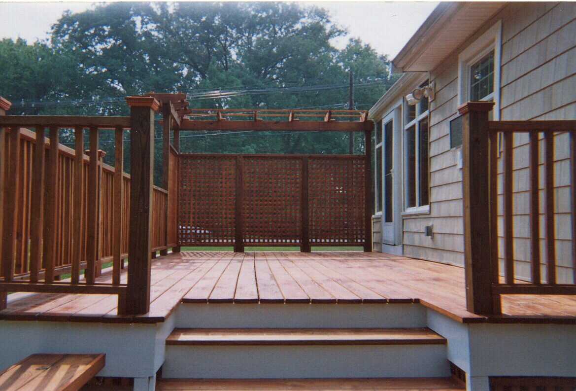 Privacy screen with Pergola and benchwork