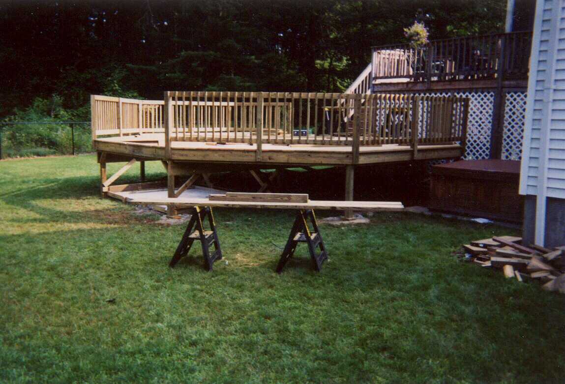 Multi-level with Hot Tub on concrete footing