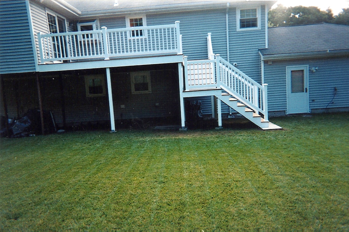 Zero-Maintenance Deck (Billerica)